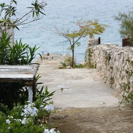 Secluded Fisherman's Cove Cerenje, Pasman - 8477